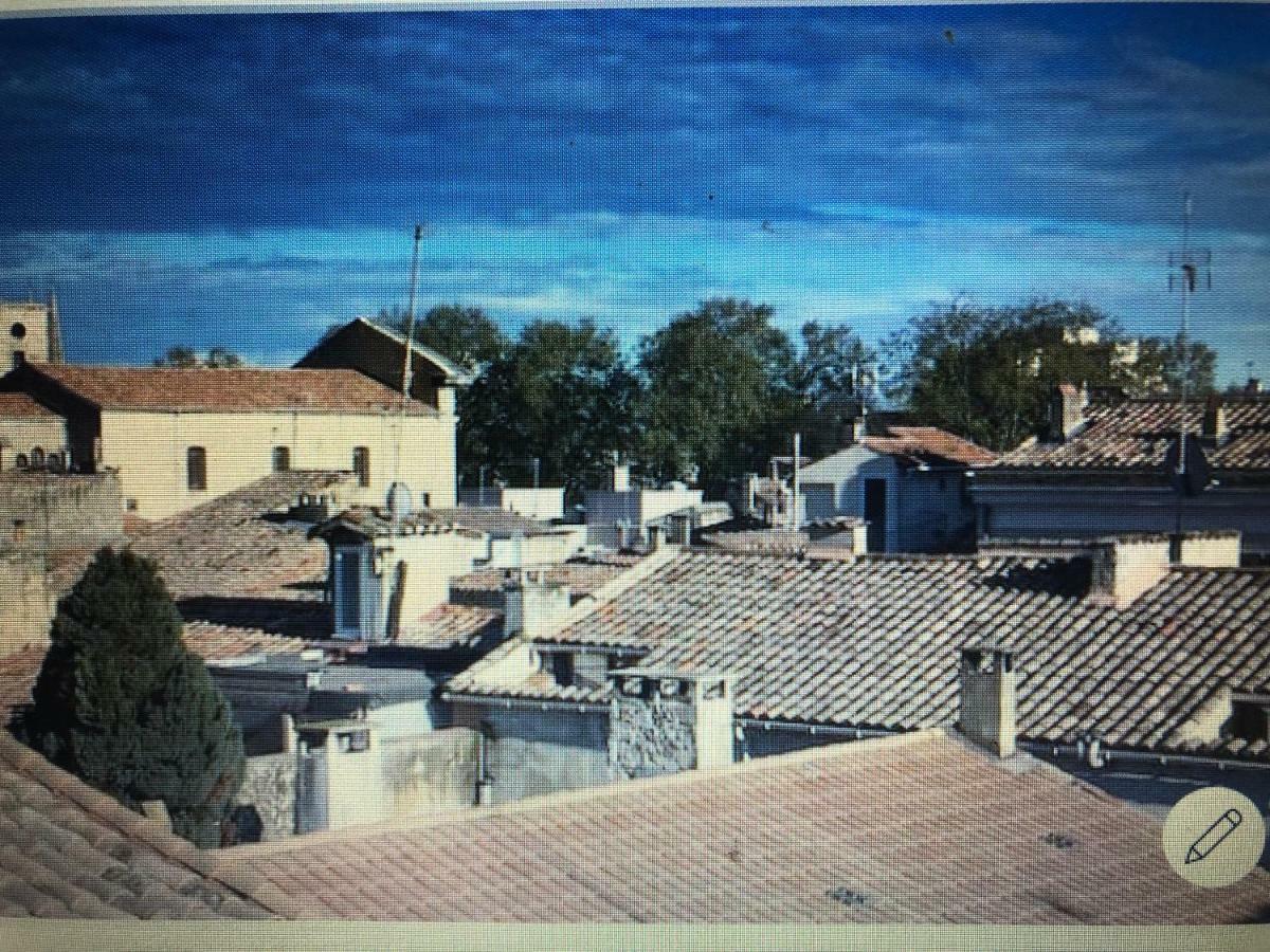 Terrasse tropézienne centre Nîmes Esterno foto